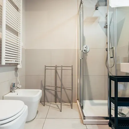 Guest house - Private Bathroom