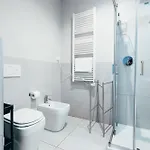 Gasthof - Private Bathroom Bologna
